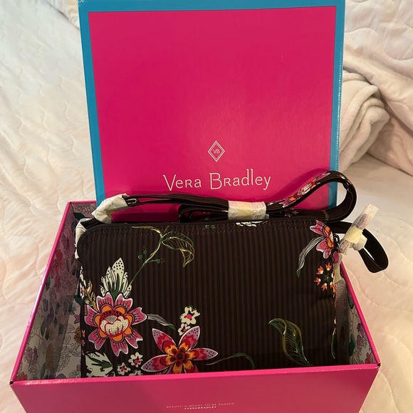 Handbags - Vera Bradley Midtown Crossbody in AiryFloral print